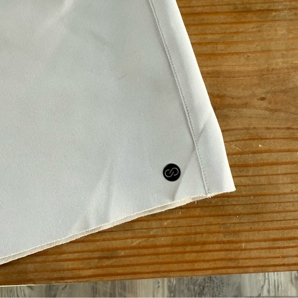 Women’s Calia Women’s Soft Scuba High Rise Short - Picture 2 of 6